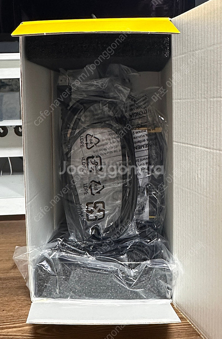 커세어 ST100 RGB 헤드셋 스탠드--4