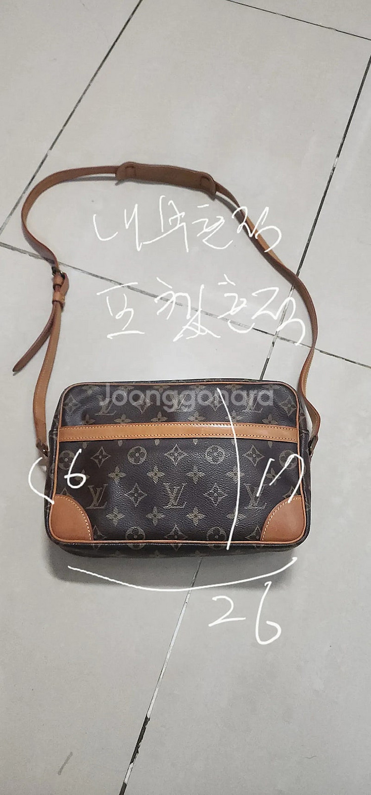 루이비통 에삐 키폴45 보스턴백--9