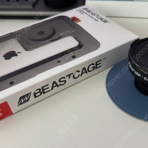 비스트케이지 아이폰 16 프로 + 0.75x 와이드 렌즈 (Beastgrip / Beastcage)