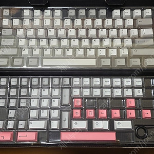 GMK 레플리카 모던돌치라이트, 중공업 키캡 판매합니다.