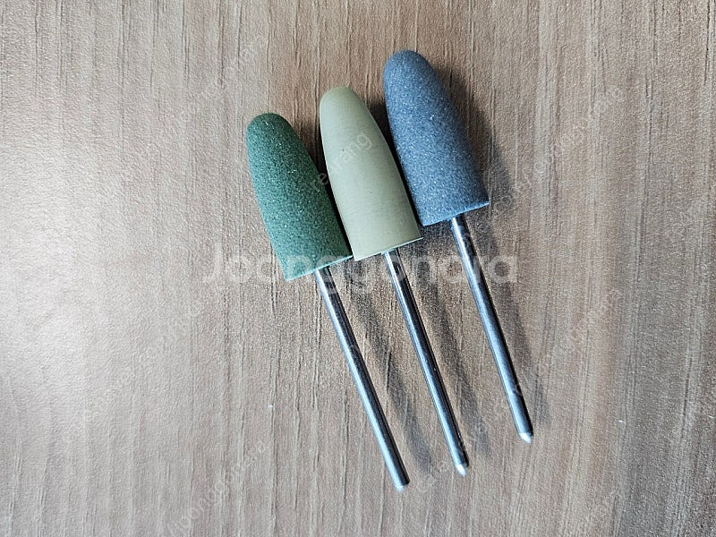 패디 발각질 마무리 큐티클케어 표면정리용 폴리싱비트3종 팝니다--0