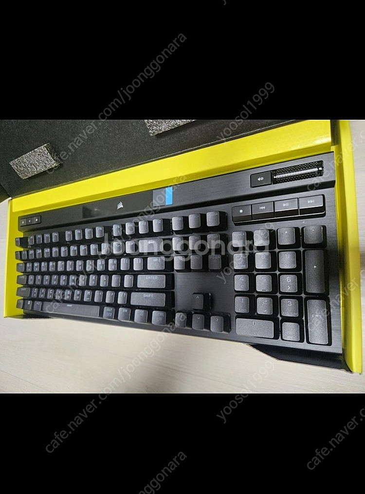[단순개봉 미사용]커세어 K70 RGB PRO 청축 게...--0