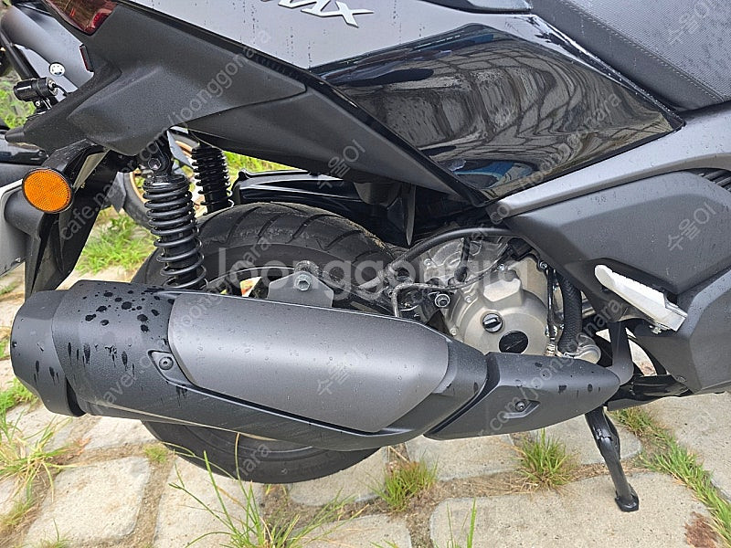 xmax300 2025년식 팝니다,--6
