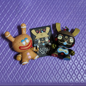 키드로봇 아트토이 더니 판매합니다. (KidRobot Dunny) (진저브레드, 윙넛 wing nut 보일러 더니)