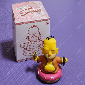 키드로봇 호머 심슨 부처 피규어 판매합니다