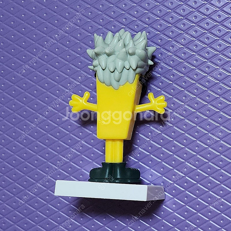 닥터후 12대 닥터 피규어 (카닥 피규어) 로저 하그리브스 (Roger Hargreaves) 버전 판매합니다.--3