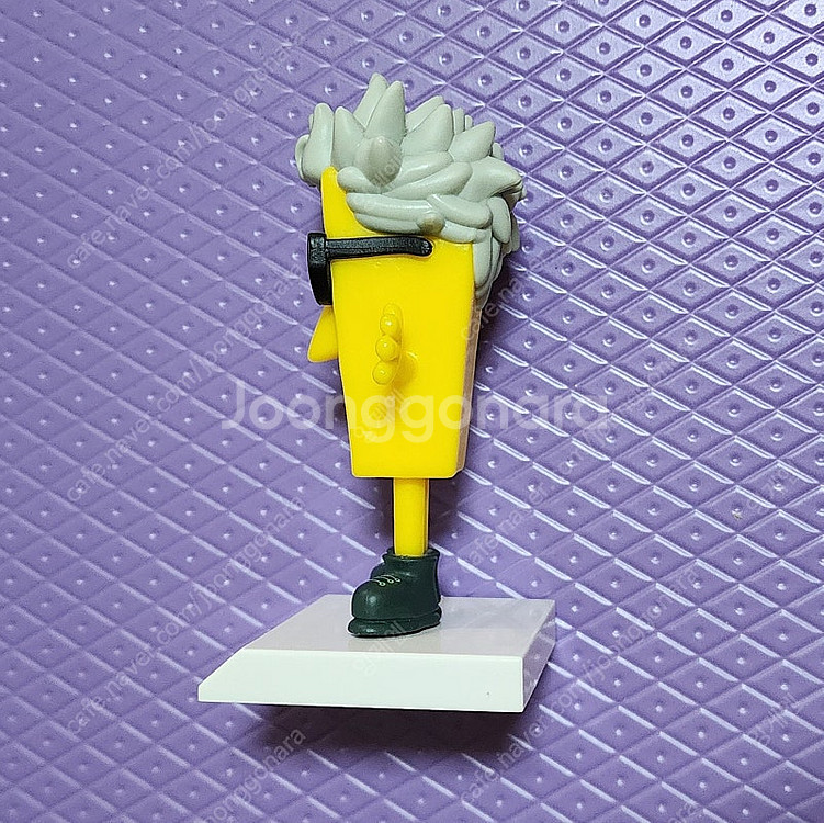 닥터후 12대 닥터 피규어 (카닥 피규어) 로저 하그리브스 (Roger Hargreaves) 버전 판매합니다.--4