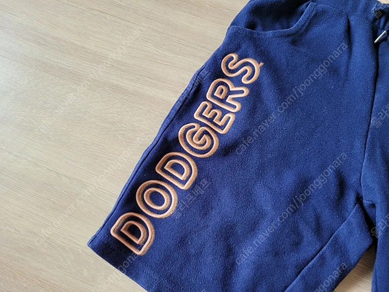 mlb 키즈 DODGERS 반바지 사이즈 130--1