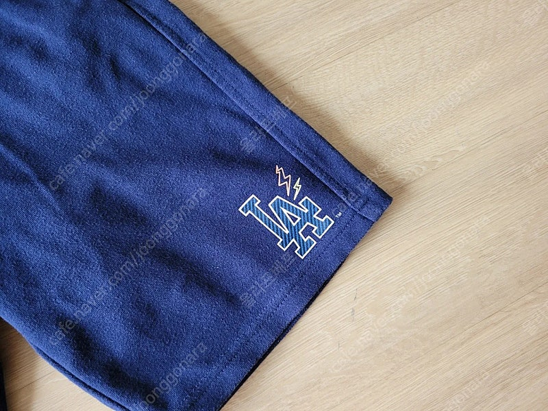 mlb 키즈 DODGERS 반바지 사이즈 130--2