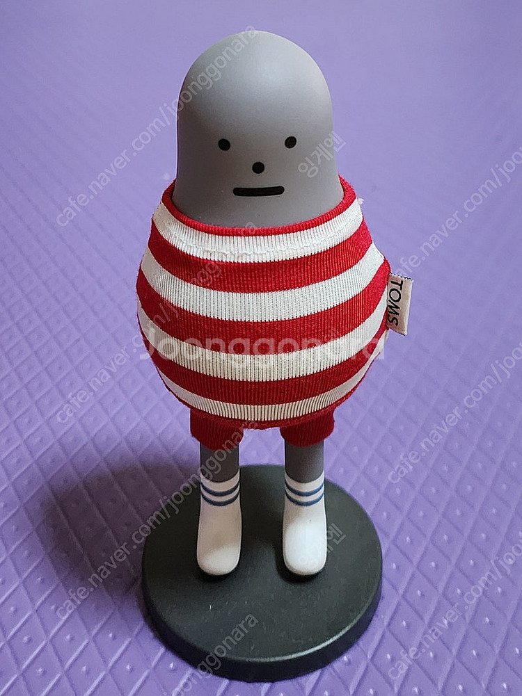 스티키몬스터랩 (SML) 탐스 콜라보 피규어 레드 판매--1