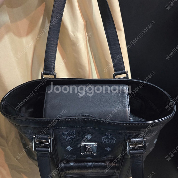 mcm 블랙비세토스 숄더백 택포--6