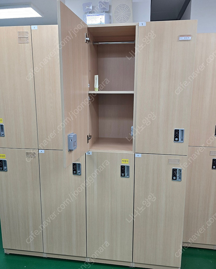 라커 락커 개인사물함 옷장 캐비넷 번호 전자키 도어락 이미지