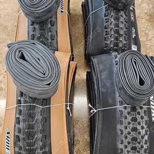 엠티비 맥시스 타이어 +튜브 판매.