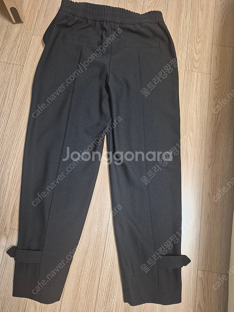 럭키슈에뜨 팬츠--2