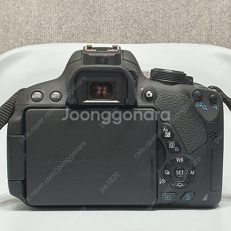 캐논 EOS 700D + 세로그립 (2,480컷)--7