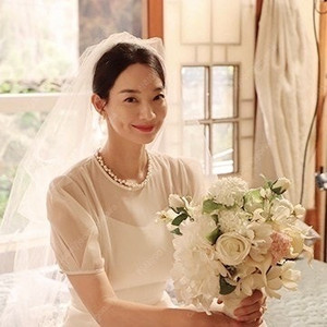 브라이드앤유 adela 신민아 웨딩드레스