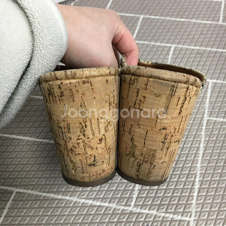 토리버치 뱀피 웨지 슬리퍼 샌들 245 / 랑방 마인 오브제 타임 럭키슈에뜨 산드로 마쥬 오르 시에 시스템--3