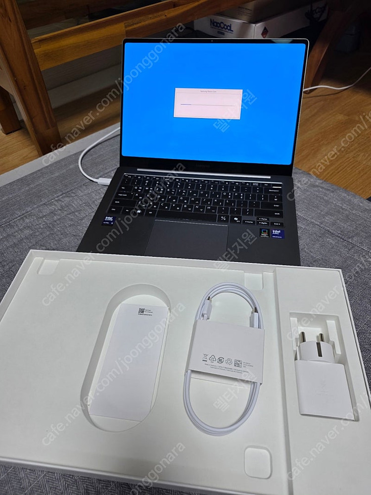 삼성 갤럭시 북5 프로 14인치 NT940XHA-KC51G 판매합니다--2