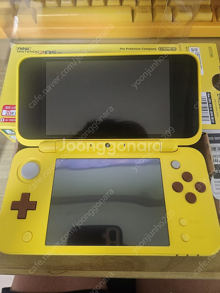 미품급) 닌텐도 2ds xl 피카츄 에디션 팔아요--4