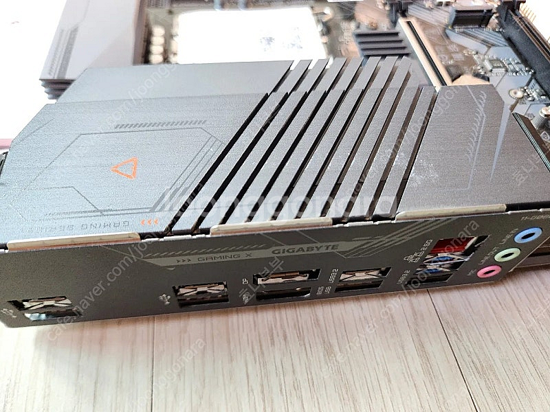 기가바이트 b660 m 게이밍 x ddr4 메인보드--1