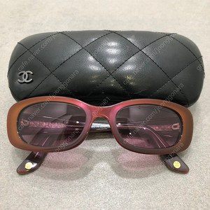 샤넬 선글라스 / 베르사체 오발 선글라스 이미지