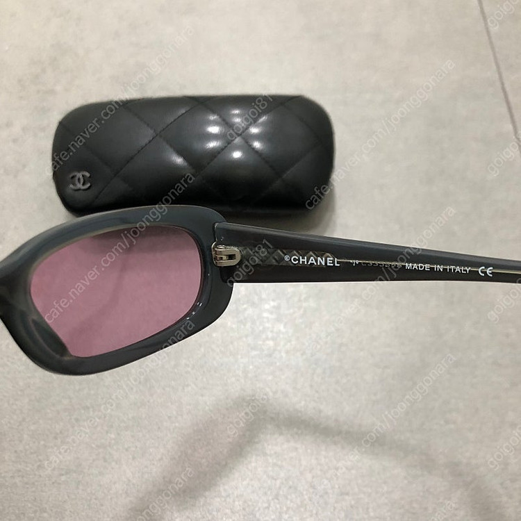 샤넬 선글라스 / 베르사체 오발 선글라스 이미지