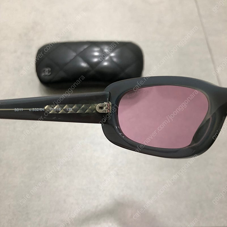 샤넬 선글라스 / 베르사체 오발 선글라스 이미지