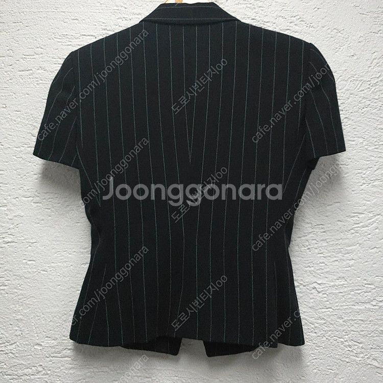 엠포리오 아르마니 반팔 스트라이프 숏 자켓--1