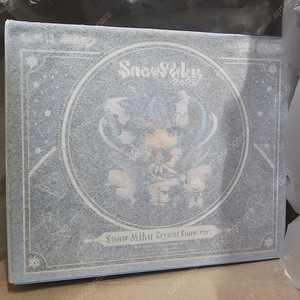 넨도로이드 하츠네 미쿠 유키 미쿠 2025 미개봉 팔아요