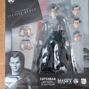 MAFEX 잭 스나이더 저스티스 리그 슈퍼맨 블랙 수트