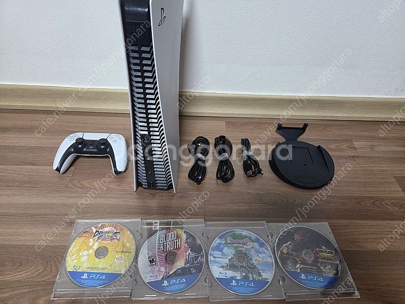 PS5 디스크 에디션 1118A 모델 + 게임4종--0