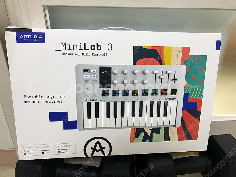 Arturia MiniLab 3 미디 컨트롤러 미개봉--0