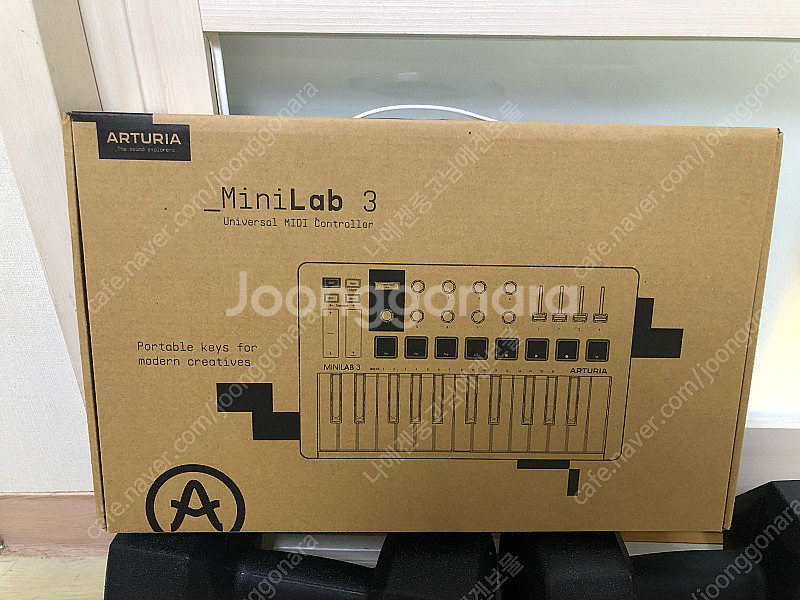 Arturia MiniLab 3 미디 컨트롤러 미개봉--1