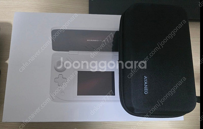 아야네오 플립 DS 7840U 64GB 2테라 팝니다.--0