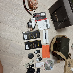 캐논 EOS M3 미러리스 카메라