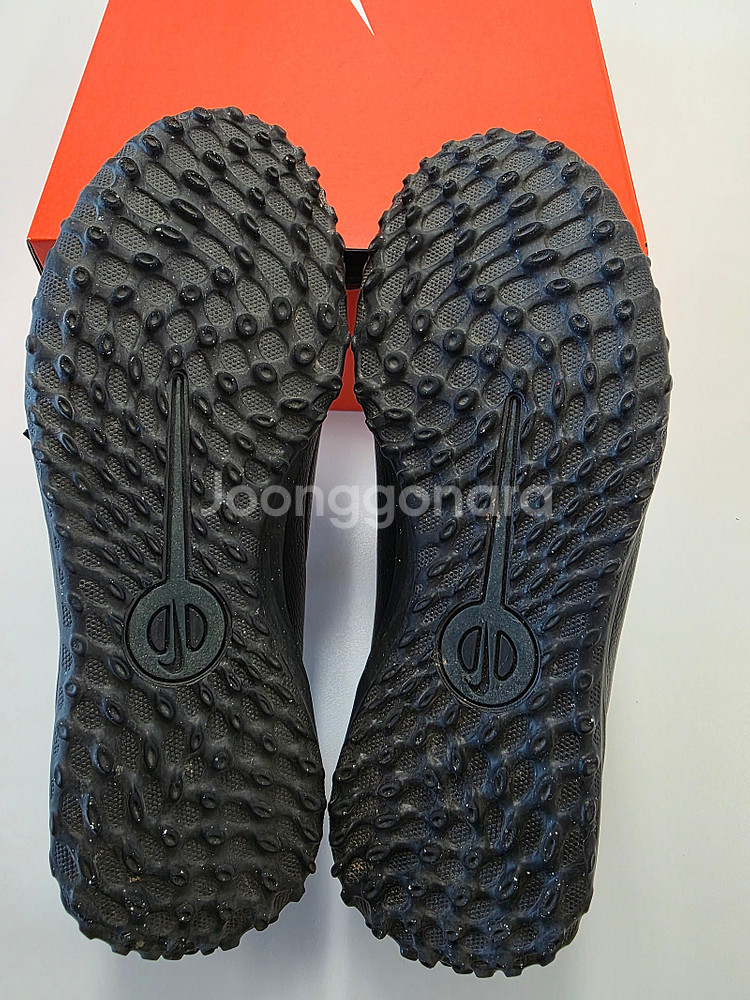 나이키 티엠포 레전드 클럽 풋살화 (240) 3만9천원--3