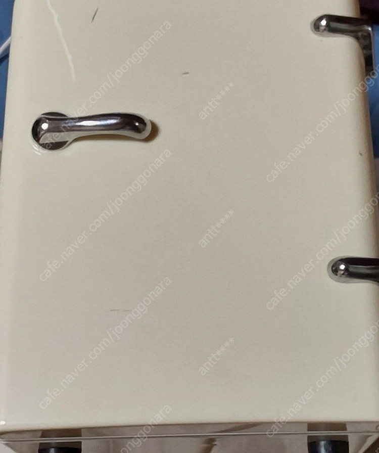 디자인에버 4L 차량용냉장고(캠핑용), 화장품냉장고 겸용 (온장고로도 가능) 미개봉 새제품 팝니다 이미지