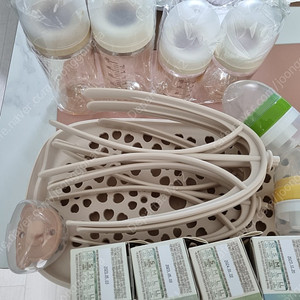 수유용품 일괄(젖병,젖꼭지,젖병건조대,커넥터)