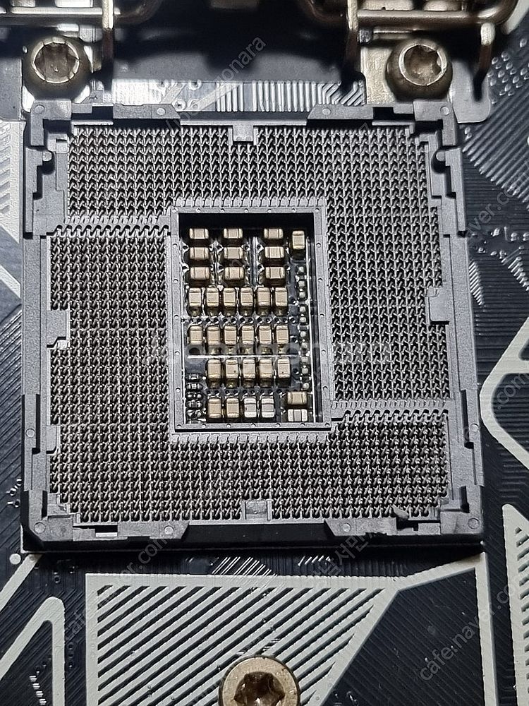 아수스z370 보드 i7-8700k 시피유--1