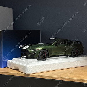 1:18 다이캐스트 (컴포짓) 오토아트 머스탱 쉘비