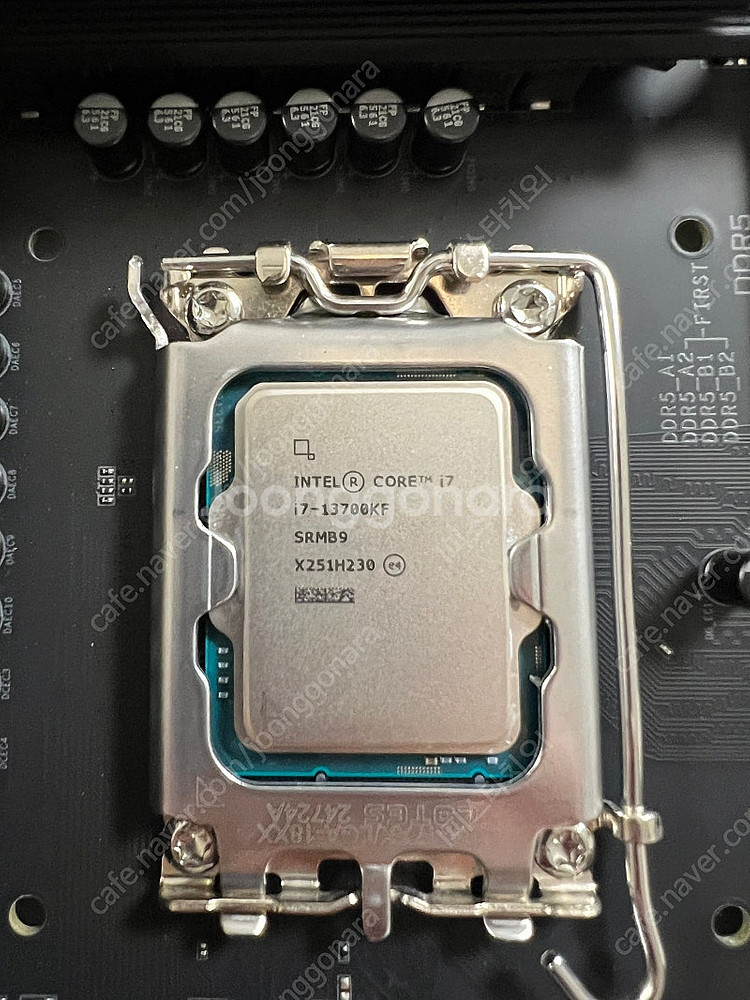 i7-13700kf + 기가바이트 Z790 어로스 엘리...--2