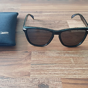 제이반즈 플라이어 키즈 선글라스.