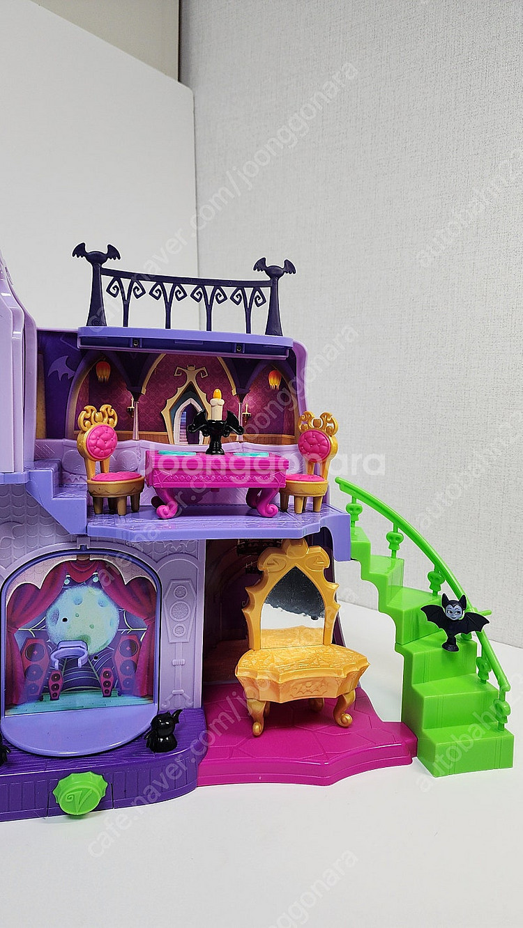 리나는 뱀파이어 피규어/하우스/투어링벤 싸게 팔아요--3