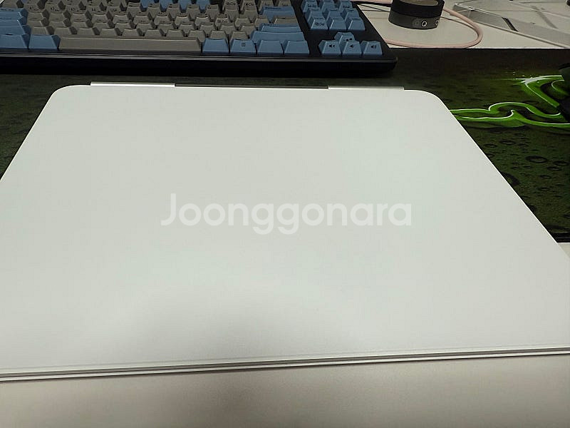 아이패드 프로 13인치 m4 wifi 256 매직키보드--8