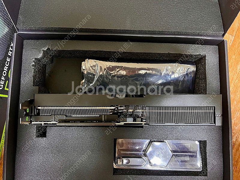 갤럭시 rtx 5070 ti 블랙 oc 팝니다.--3