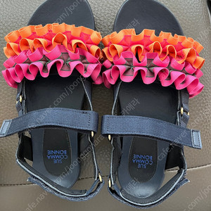 슈콤마보니 샌들 245(370)