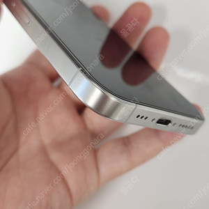 아이폰 15 프로 128GB 화이트 티타늄