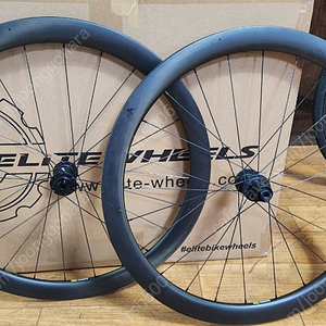 파스포츠 아이안테 C4 카본휠세트 판매합니다