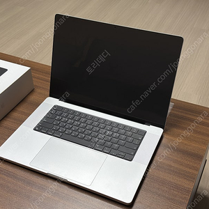 맥북프로 16 M3 18G/512GB S급 풀박