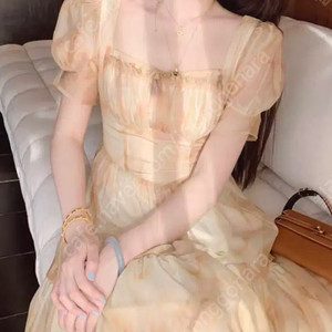 스퀘어넥 퍼프소매 쉬폰 롱 원피스 옐로우 반팔 원피스 르니나그레이스유에스블랑사틴밀크코코아쎄무아듀비키니밴더가니송